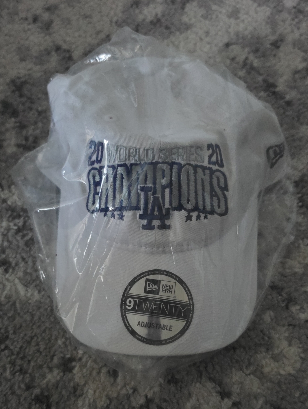 New Era Women's White LA Dodgers 'Champions' Embroidered Cap